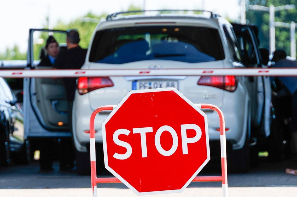 49-letni Slovenec na hrvaško mejo pripeljal v avtu z nemškimi tablicami: policisti zdaj razkrili, zakaj so ga nemudoma vklenili (foto: Profimedia)