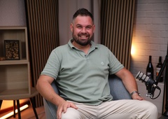 Danes priznani vinar Janez Colnar: "Po 14 dneh sem pustil fakulteto in odšel v tujino"