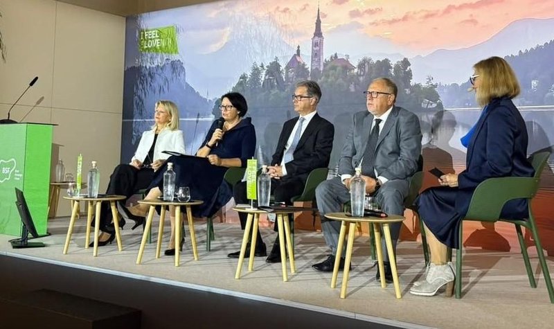STO novinarska konferenca turizem Bled