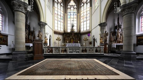 belgija maastricht dartagnan dumas trije musketirji truplo cerkev smrt zgodovina preteklost arheologija najdba dnk test zob