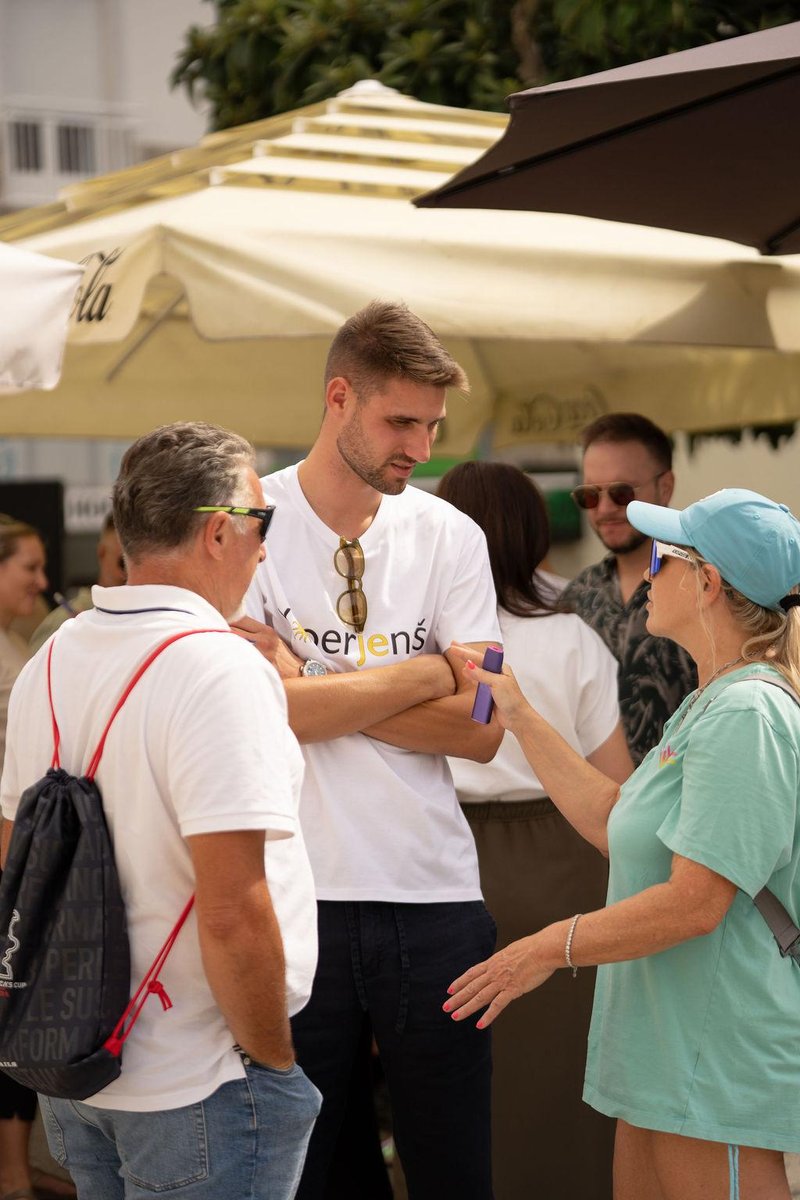 Nik Popovič odprl volilni štab v Kopru: 26-letnik iz podjetništva stopa v župansko tekmo