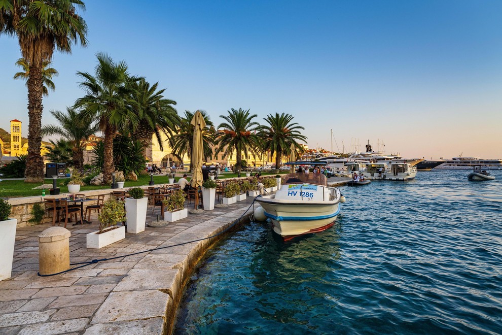 jadran jadransko morje hrvaska kritika nemcija welt turizem cene obala dopust