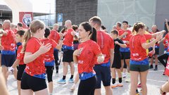 
                                                         Uspešni prvi Bimbo Race Adria na Grosupljem, kjer so številni tekači združili moči in Rdečemu križu zagotovili kar 13.000 kosov kruha