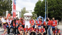 
                                                         Uspešni prvi Bimbo Race Adria na Grosupljem, kjer so številni tekači združili moči in Rdečemu križu zagotovili kar 13.000 kosov kruha