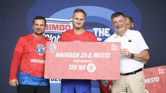
                                                         Uspešni prvi Bimbo Race Adria na Grosupljem, kjer so številni tekači združili moči in Rdečemu križu zagotovili kar 13.000 kosov kruha