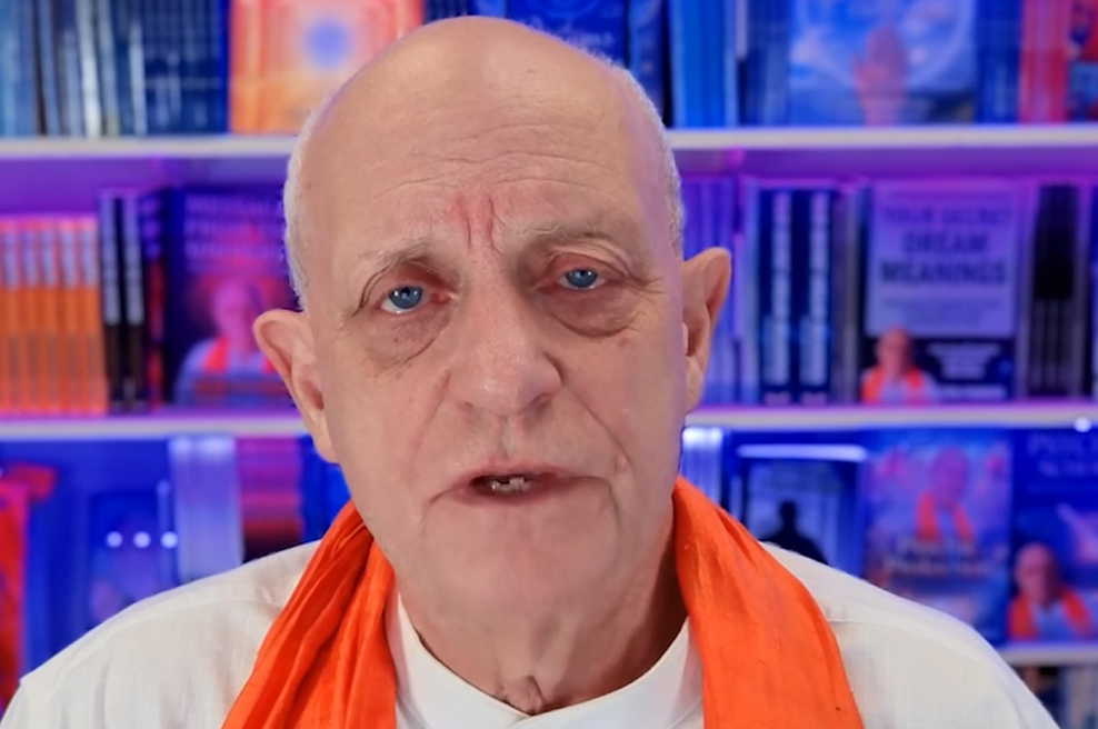"Nekaj slabega se bo zgodilo leta 2028!" Jasnovidec, ki je napovedal covid, izdal srhljivo opozorilo (foto: YouTube/Craig Hamilton-Parker/posnetek zaslona)
