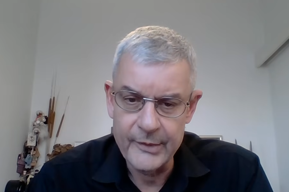 Profesor psihologije: "To toksično čustvo je vir vseh konfliktov" (foto: Zaslonska slika/Youtube/Sam Vaknin)