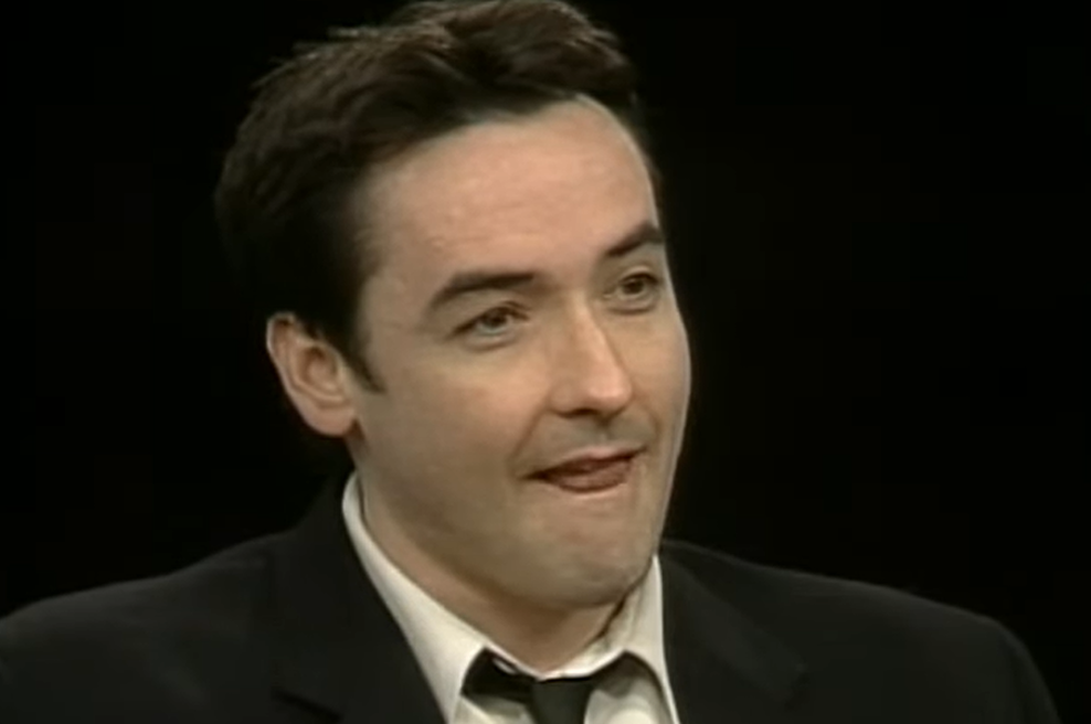 Se spomnite tega hollywoodskega igralca? V 90. letih je lomil ženska srca, danes pa je povsem neprepoznaven (FOTO) (foto: YouTube/FILM DISCUSSION/posnetek zaslona)