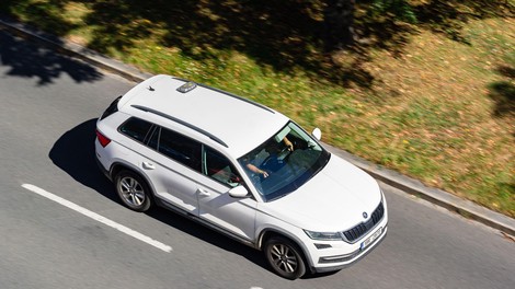 voznja avto hitrost poraba goriva kodiak skoda cesta prevoz dizel bencin kilometri na uro raziskava statistika
