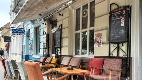 Nostalgija Vintage Cafe
