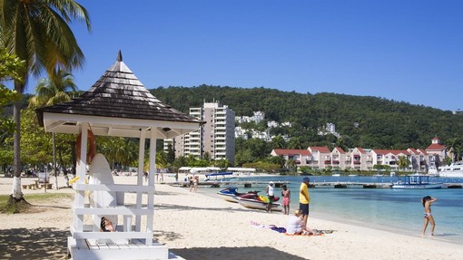 Turistični biser pred resno preizkušnjo: hotelirjem zmanjkuje denarja, vrhunec sezone pa je vse bližje