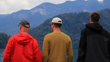 Slovenija turisti jezero