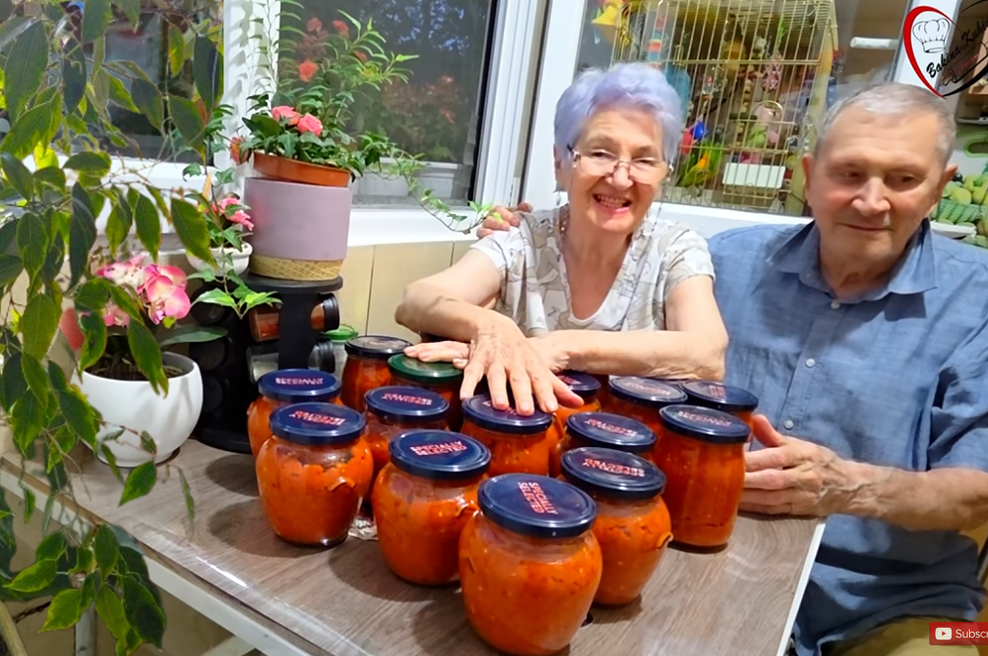 Babico Jelo so žalili zaradi recepta za ajvar, tole jim je povedala (foto: Zaslonska slika/Youtube/Bakina kuhinja)
