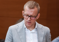 Poslanec Boris Mijič naj bi tudi sam ostal brez plačila: "Vem, kako je, ko se znajdeš v takšni situaciji ... "
