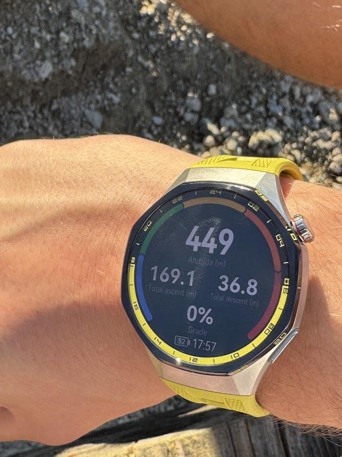 Huawei Watch GT 7: uro sem preizkusil na tekih, pohodih in med spanjem