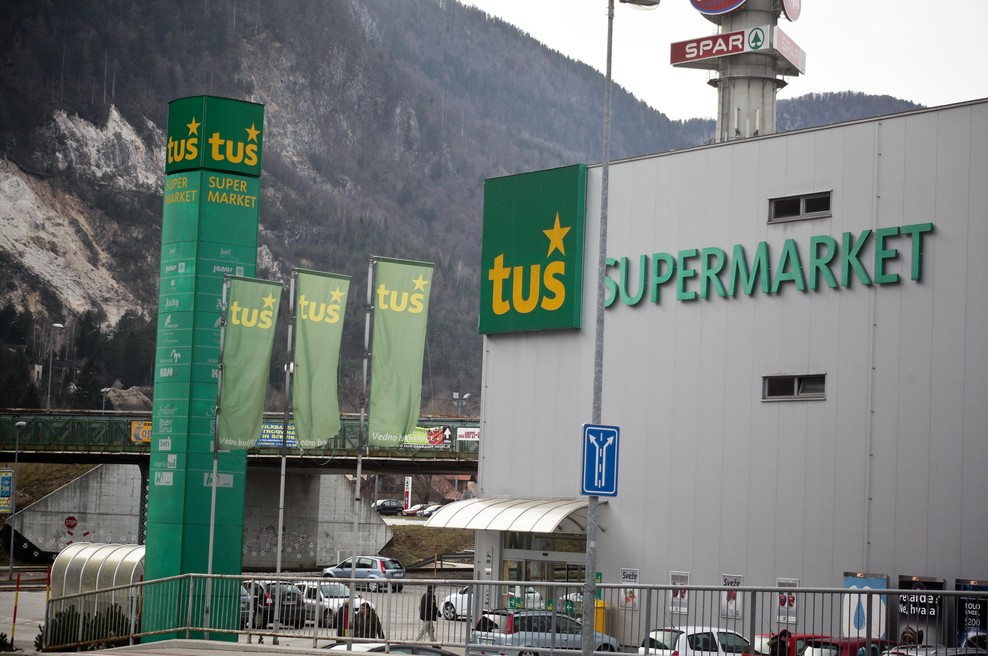 Tuš s trgovskih polic umaknil priljubljeno živilo (foto: Profimedia)