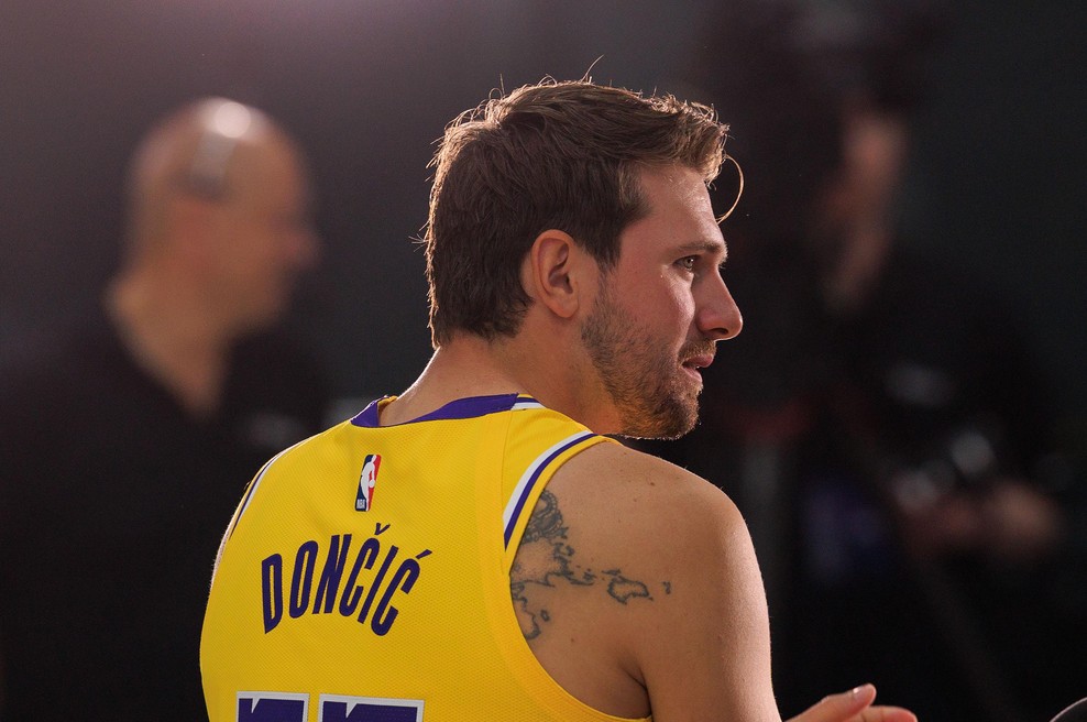 Luka Dončić v najbolj osebnem intervjuju do zdaj odkrito o sporu z Anamario in poskusih obvladovanja jeze med tekmo (foto: Profimedia)