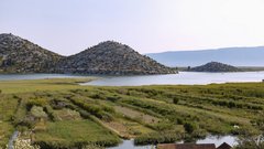 jadran jadransko morje neretvna umazanija plastika tezava nevarnost onasnezevanje problem hrvaska bih voda morje
