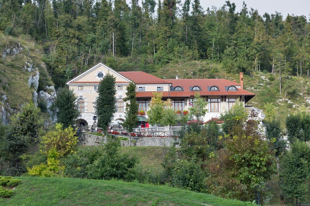 "Ne hodite sem!" Turist razočaran nad slovenskim biserom, takšnega prizora ni pričakoval (VIDEO) (foto: Profimedia)