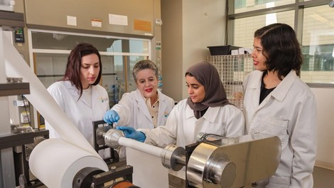 Odprt je razpis za nacionalni program L’ORÉAL-UNESCO Za ženske v znanosti 2027