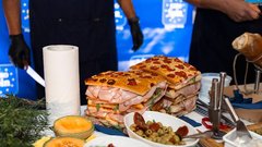 
                                                         Prvič v zgodovini  dve Super naslovnici: Superbrands Slovenija razkrila znamke, ki jim Slovenci najbolj zaupajo