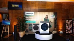 
                                                         Prvič v zgodovini  dve Super naslovnici: Superbrands Slovenija razkrila znamke, ki jim Slovenci najbolj zaupajo