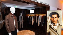 
                                                         Prvič v zgodovini  dve Super naslovnici: Superbrands Slovenija razkrila znamke, ki jim Slovenci najbolj zaupajo
