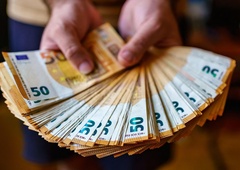Banka je študentu pomotoma izplačala 120.000 evrov: ko je denar vrnil, ni mogel verjeti, kaj je dobil v zahvalo