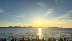 Zadar turisti soncni zahod