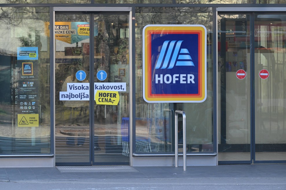 Nov umik: če ste kupili to priljubljeno živilo v Hoferju, ga vrnite na mesto nakupa (foto: Bobo)