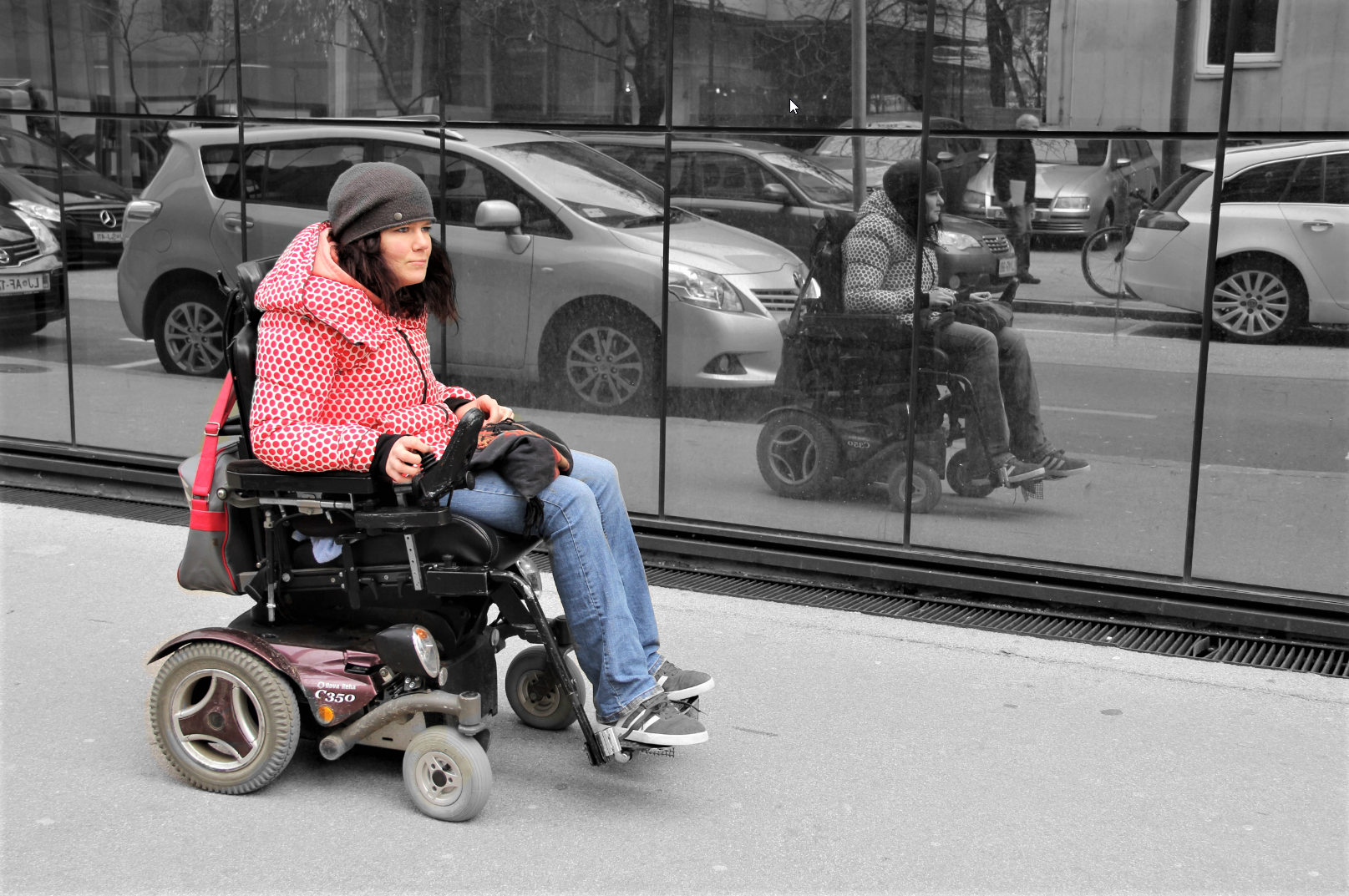 Pandemija je še povečala stiske invalidov in drugih oseb z različnimi oviranostmi.