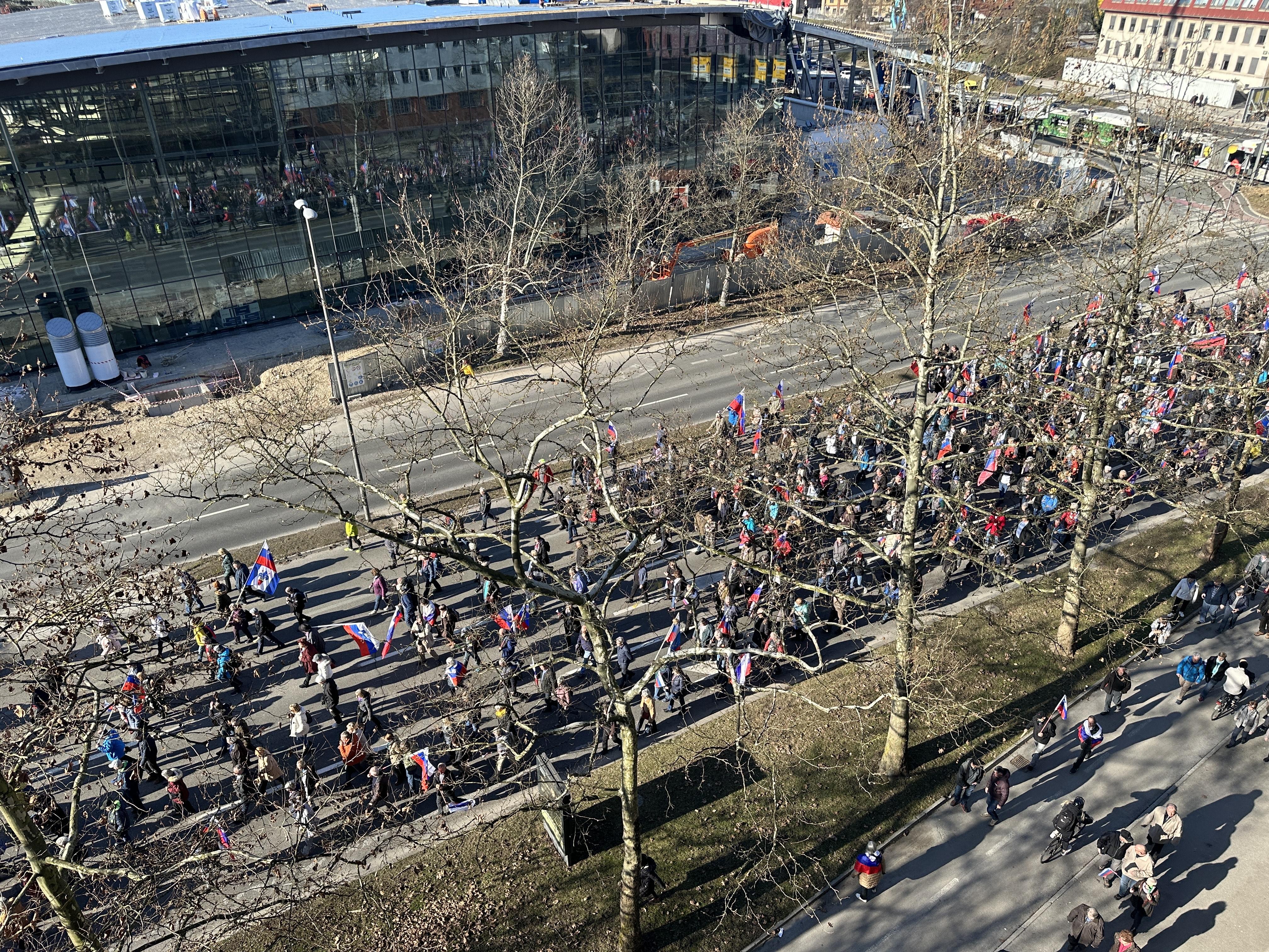 Protestniki so blokirali nekatere ljubljanske ceste.